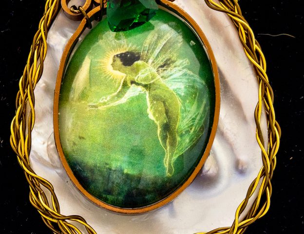 Irene_April-1 Shell back with green wore wrapped fairy 1 Irene_April-1 Shell back with green wore wrapped fairy 1